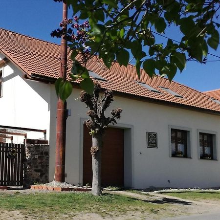 Апартаменты Zeleny Statek Bzova Экстерьер фото